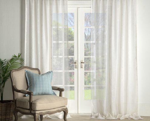 Wreath-Sheer-White-curtain-1-1